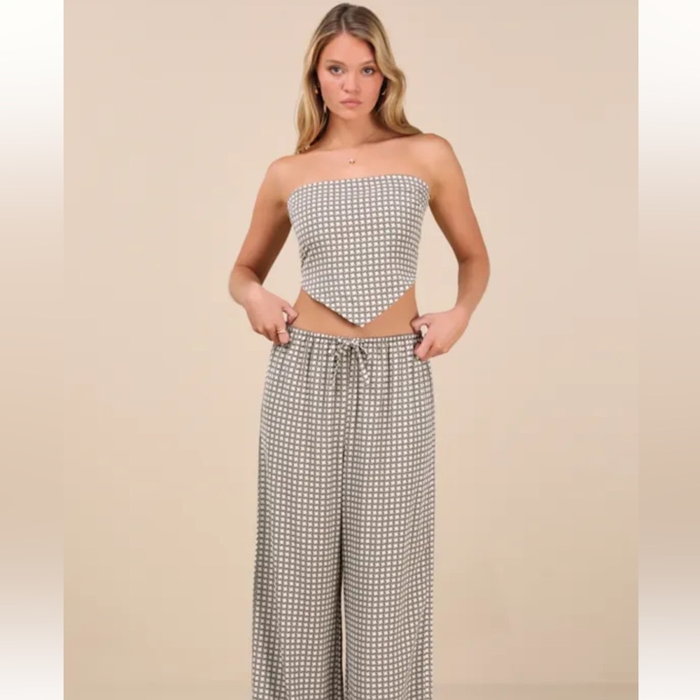 Carefree Agenda Sage Green Geometric Print Handkerchief Top & pant set